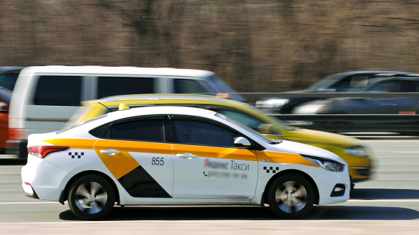 В «Яндекс.Такси» назвали причины роста цен на поездки