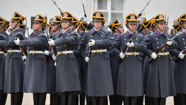 Президентский полк последний раз в этом году выступил в Кремле