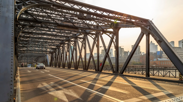 В Москве планируется открыть семь новых автомобильных мостов к 2026 году 
