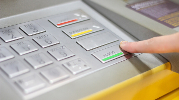 Российские банки начали использовать банкоматы московского производства