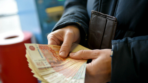 Финансист Бабин рассказал, что может ощутимо повлиять на курс рубля