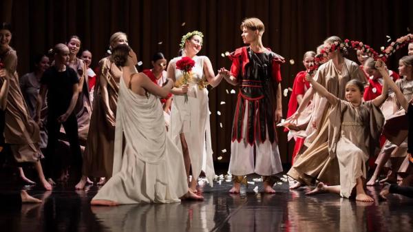 Новый танцевальный спектакль поставили в Люберцах благодаря стипендии губернатора