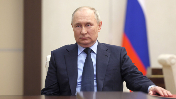 Путин призвал ЦБ очень аккуратно подходить к проведению в будущем мягкой ДКП