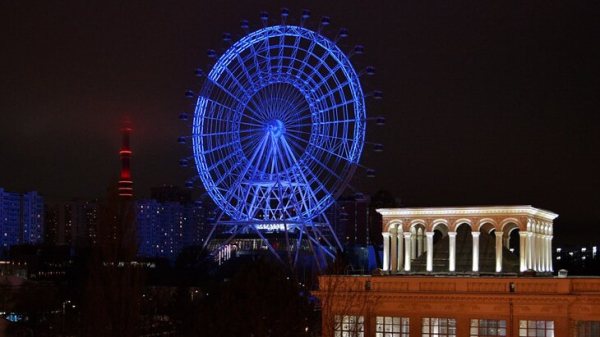 Колесо обозрения "Солнце Москвы" в новогоднюю ночь будет работать до 03:00