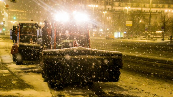 Московские службы работают в особом режиме на фоне снегопада