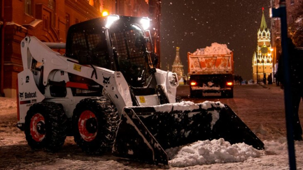 Синоптик сообщил об очередном рекорде высоты снега в Москве