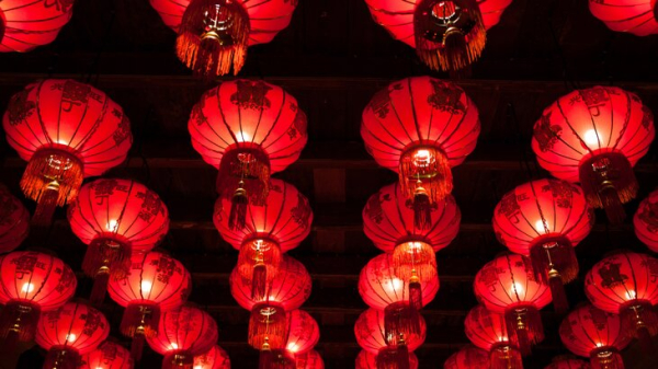 "Аптекарский огород" украсят красными фонарями к китайскому Новому году