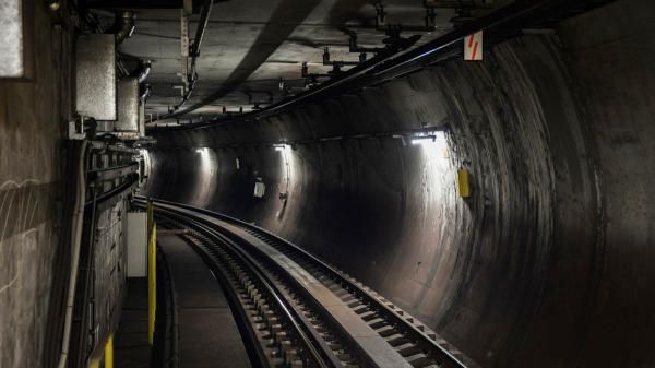 На двух линиях московского метро обновят систему электроснабжения