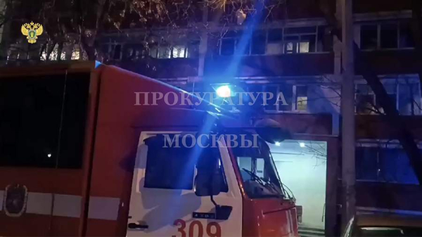 Один человек погиб при пожаре на востоке Москвы
