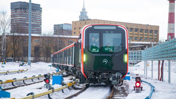 Собянин объявил о выходе на линии метро поезда нового поколения «Москва-2024»
