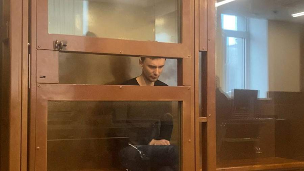 Суд арестовал мужчину, толкнувшего женщину под поезд на станции «Войковская»
