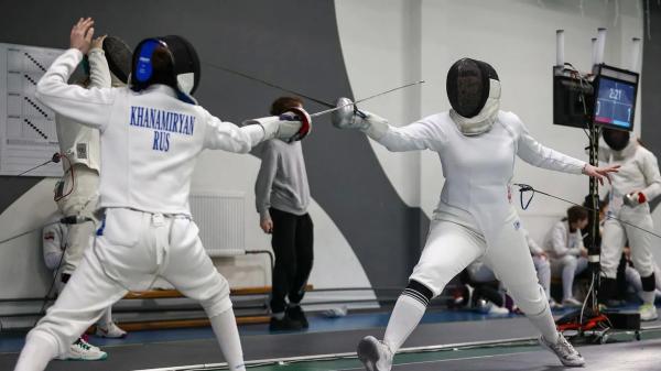 Свыше 300 спортсменов выступили на всероссийском турнире по фехтованию в Химках