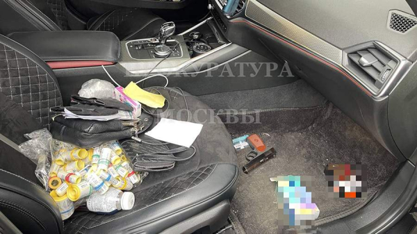 Пневматический пистолет нашли в авто подозреваемого в убийстве на парковке в Москве
