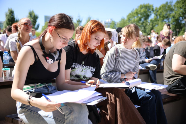 Более 3 тысяч московских школьников написали "Полярный диктант"