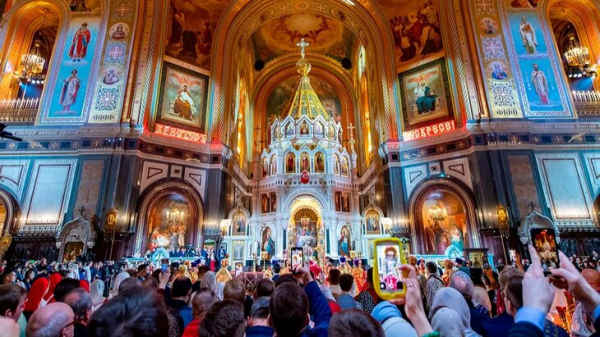 Свыше 700 человек обеспечат пожарную безопасность богослужений на Пасху в Москве