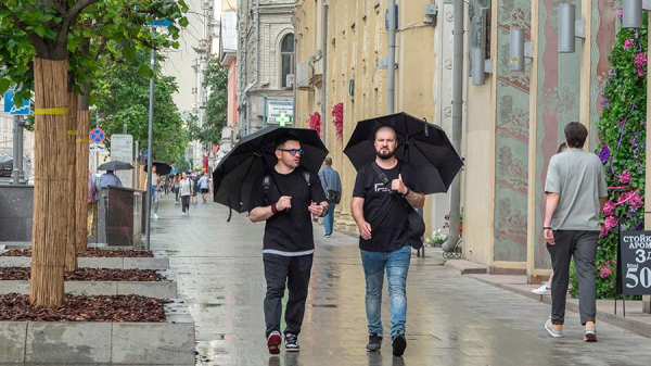 Синоптики сообщили москвичам о потеплении до +32 и небольших дождях 29 июня
