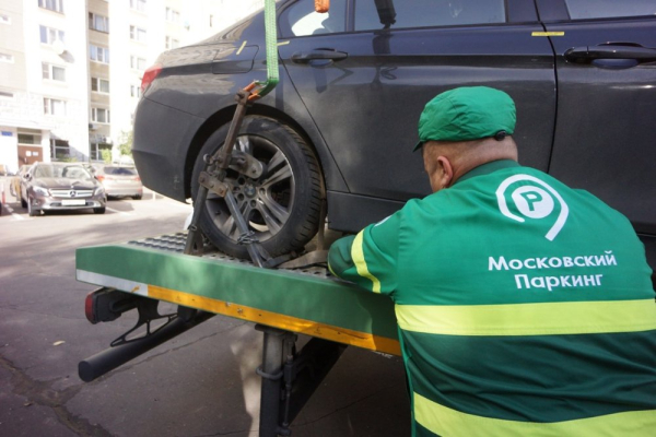 В Дептрансе Москвы назвали автомобили, которые чаще эвакуируют из-за долгов