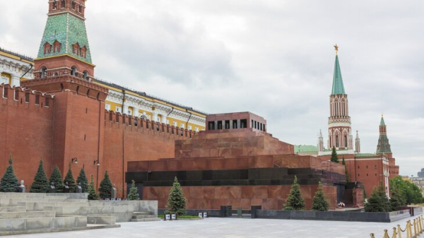Мавзолей Ленина будет закрыт для посетителей 11 и 12 июня